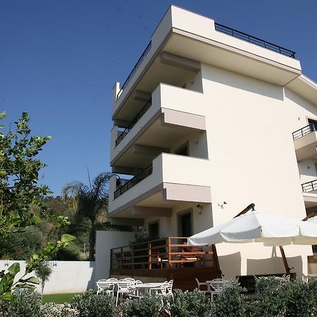Le Formiche Panzió Milazzo Kültér fotó
